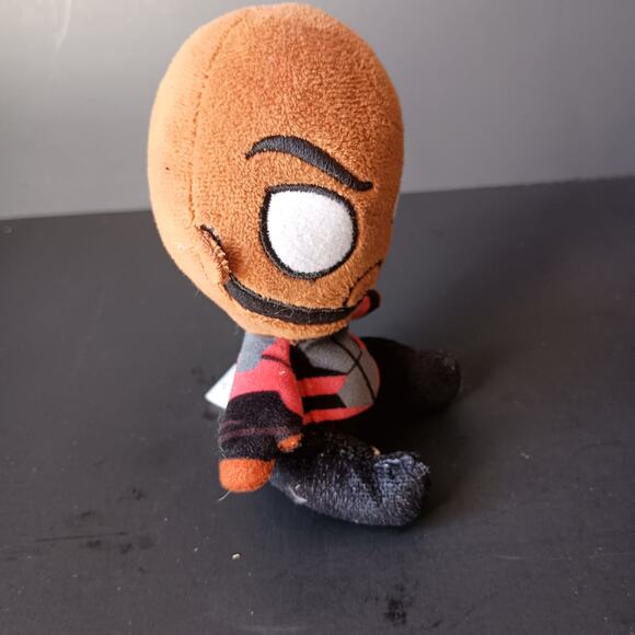 Suicide Squad Deadshot 6" Plush by Funko Mopeez – Good Condition - Picture 4 of 6
